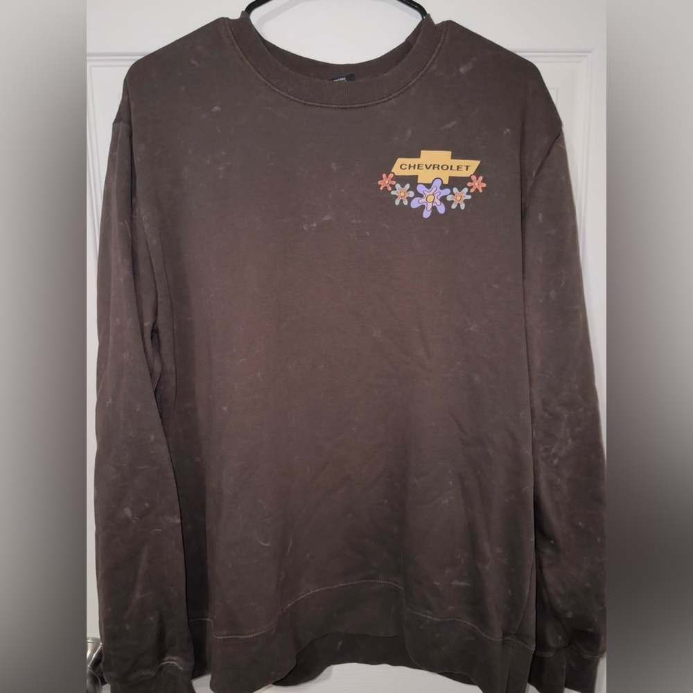 Chevrolet Crewneck with Floral Design